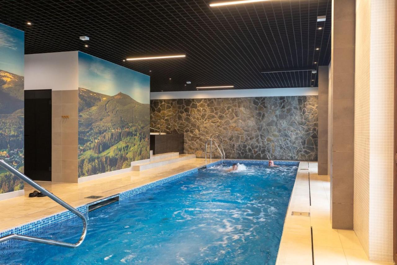 Park C12-z Dostepem Do Basenu, Sauny, Jacuzzi, Silowni