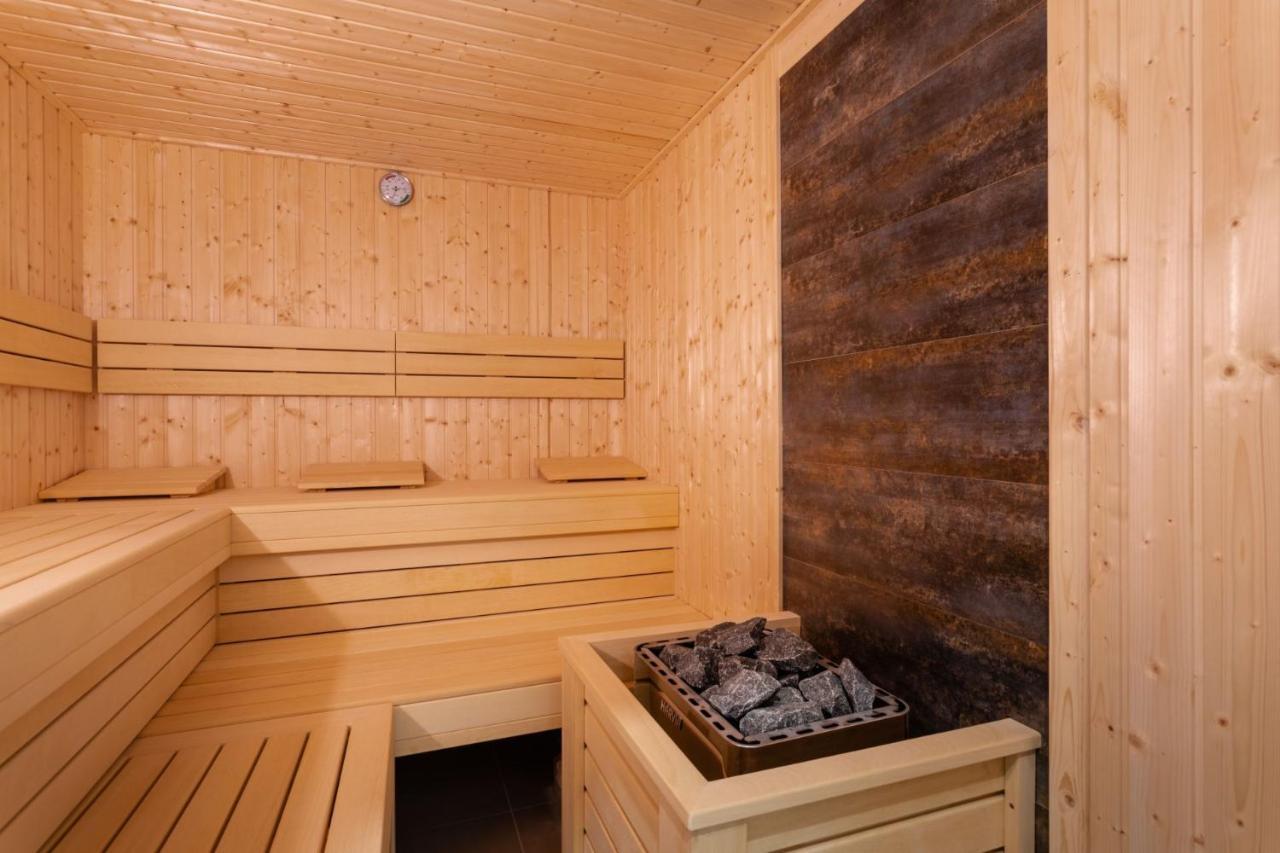 Park C12-z Dostepem Do Basenu, Sauny, Jacuzzi, Silowni *
